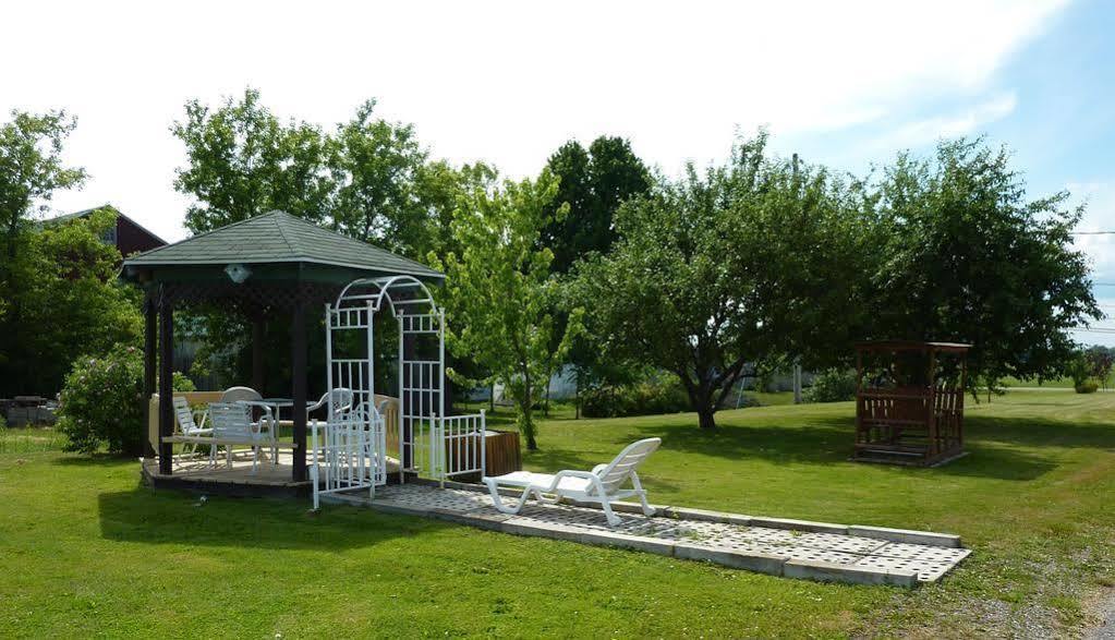Manoir Becancourt Hotel Eksteriør billede